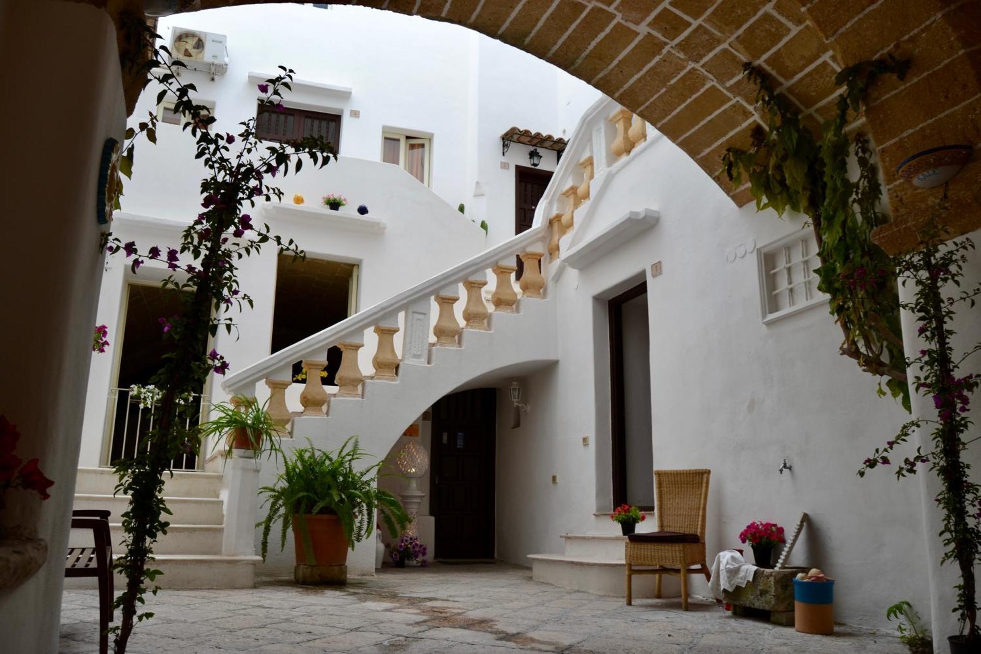 Kallistos Suites & Apartments Gallipoli Dış mekan fotoğraf