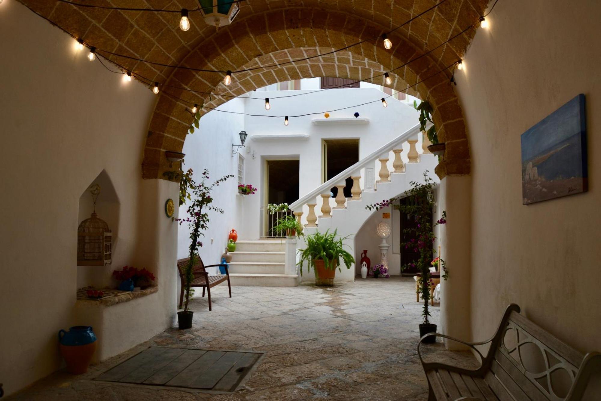 Kallistos Suites & Apartments Gallipoli Dış mekan fotoğraf