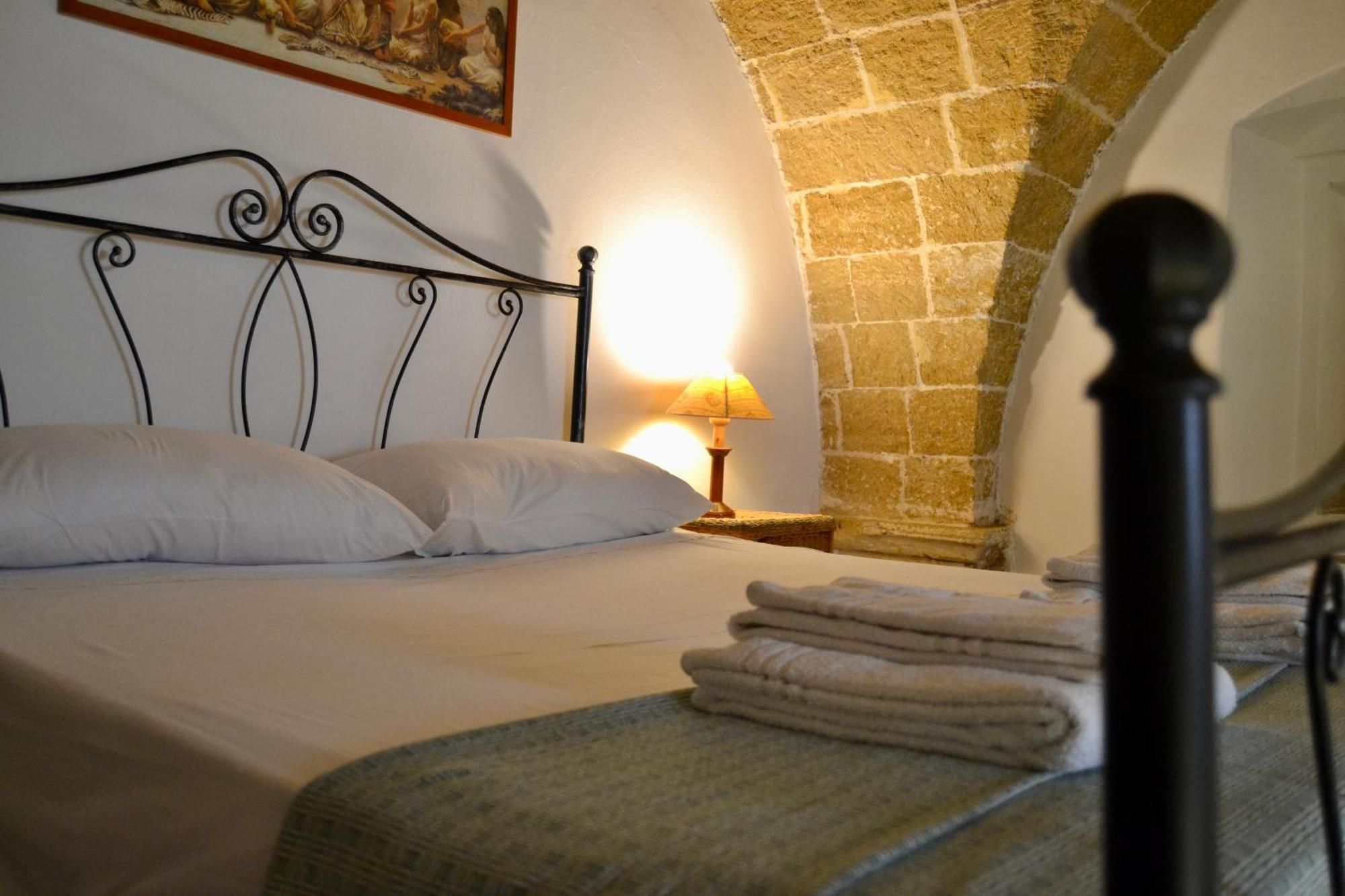Kallistos Suites & Apartments Gallipoli Dış mekan fotoğraf