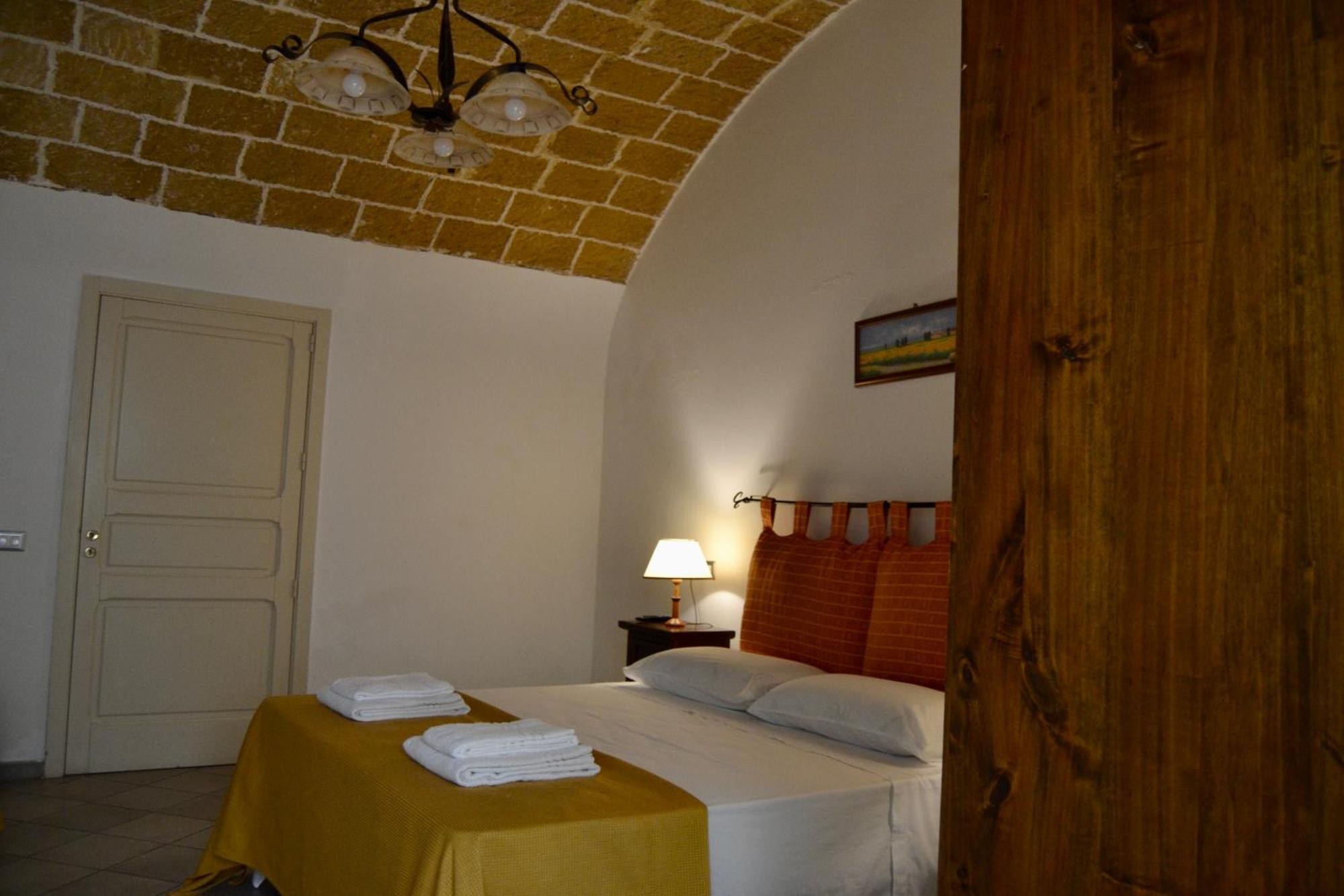 Kallistos Suites & Apartments Gallipoli Dış mekan fotoğraf
