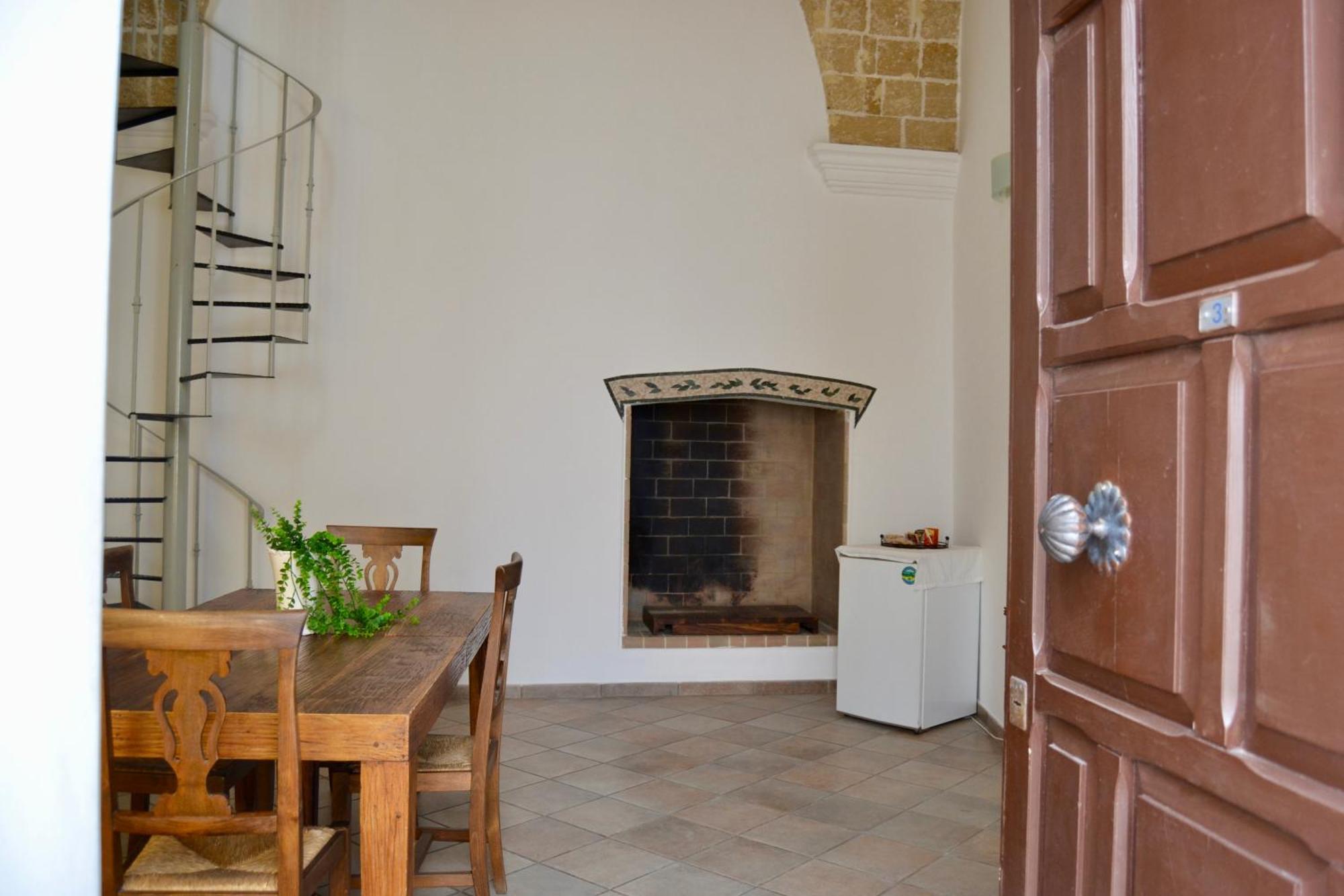 Kallistos Suites & Apartments Gallipoli Dış mekan fotoğraf